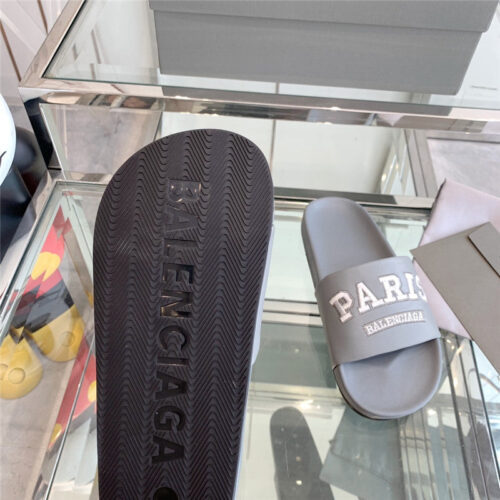 High Quality Luxury Balenciaga Comfort Slippers – Style 40099 product detail