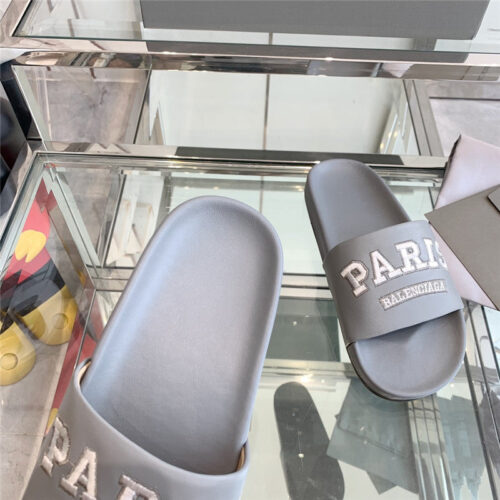 High Quality Luxury Balenciaga Comfort Slippers – Style 40099 product detail