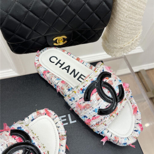 High Quality Luxury Chanel New Big Double C Lazy Slippers product detail