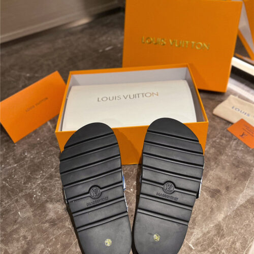 High Quality Luxury Louis Vuitton Spring New Presbyopic Sandals And Slippers product detail