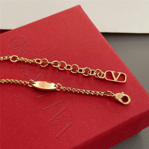 High Quality Luxury Valentino Full Diamond Bracelet product detail