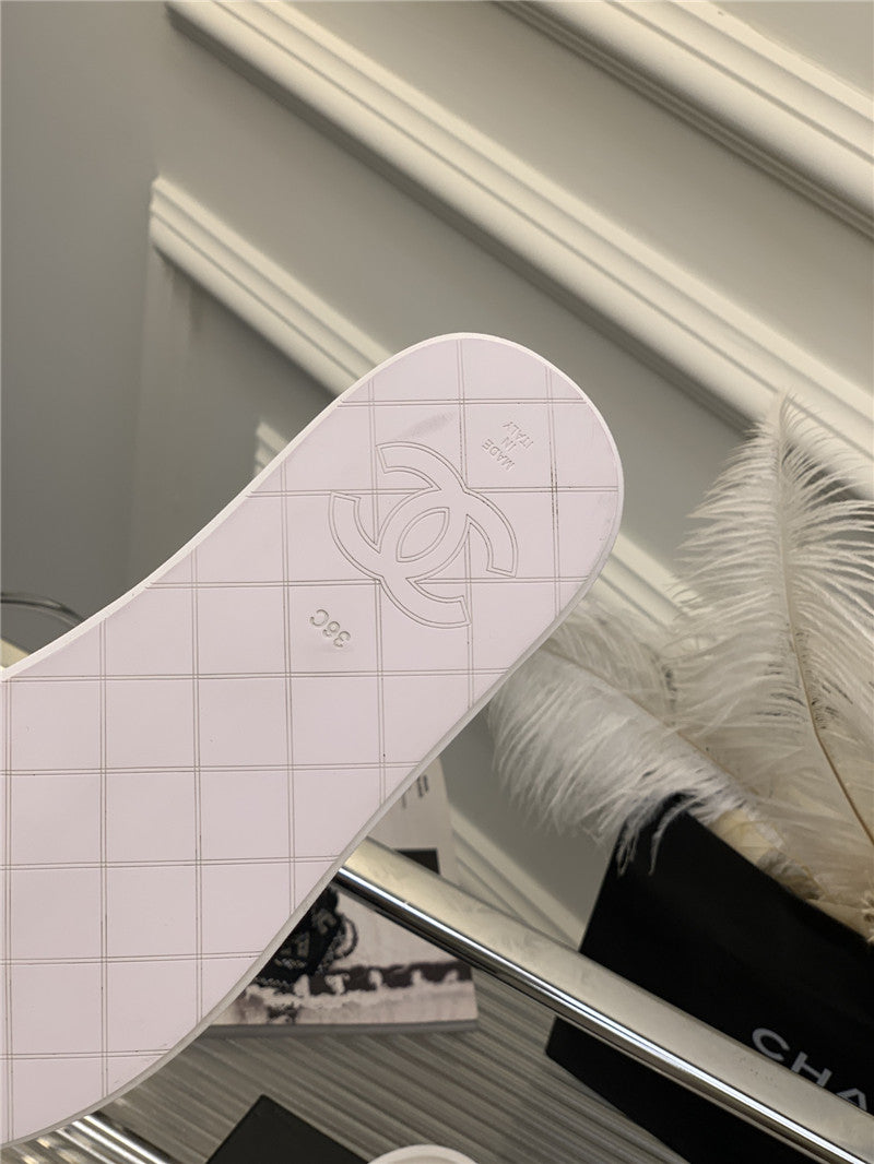 High Quality Luxury Chanel New Flip Flops – Style 96262 product detail