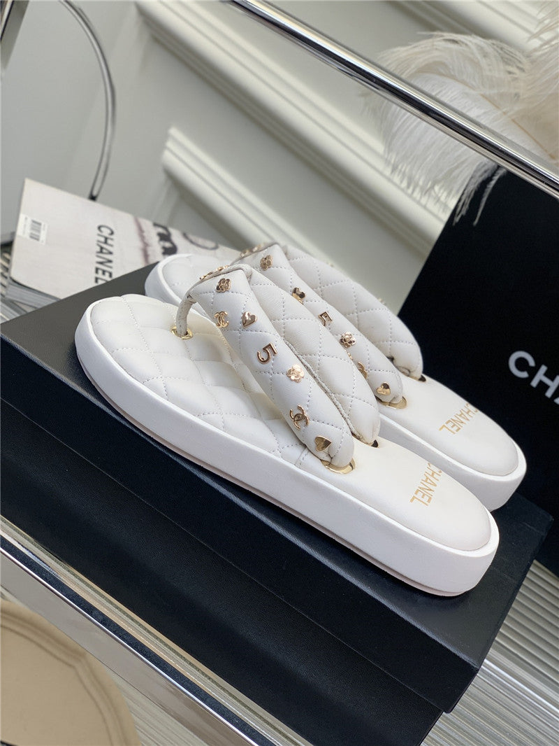 High Quality Luxury Chanel New Flip Flops – Style 96262 product detail