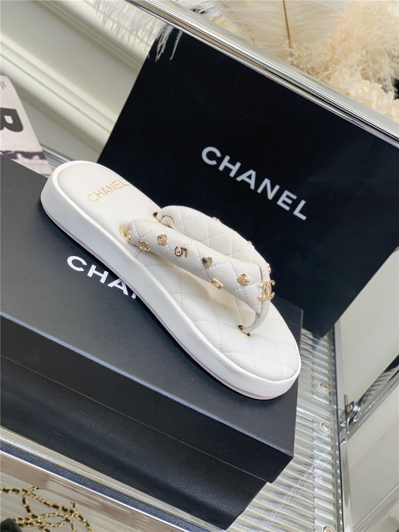 High Quality Luxury Chanel New Flip Flops – Style 96262 product detail