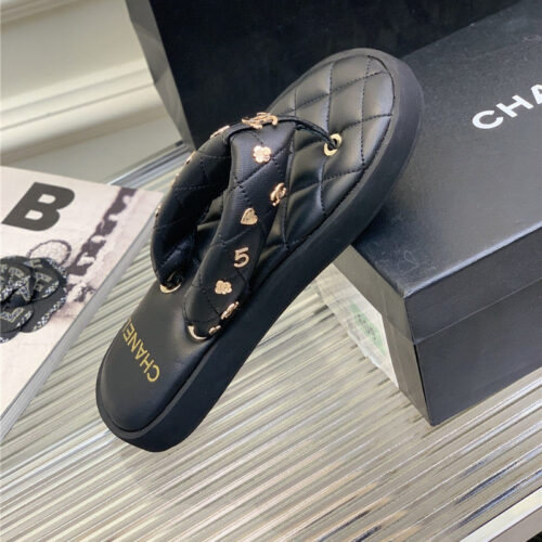 High Quality Luxury Chanel New Flip Flops – Style 40902 product detail