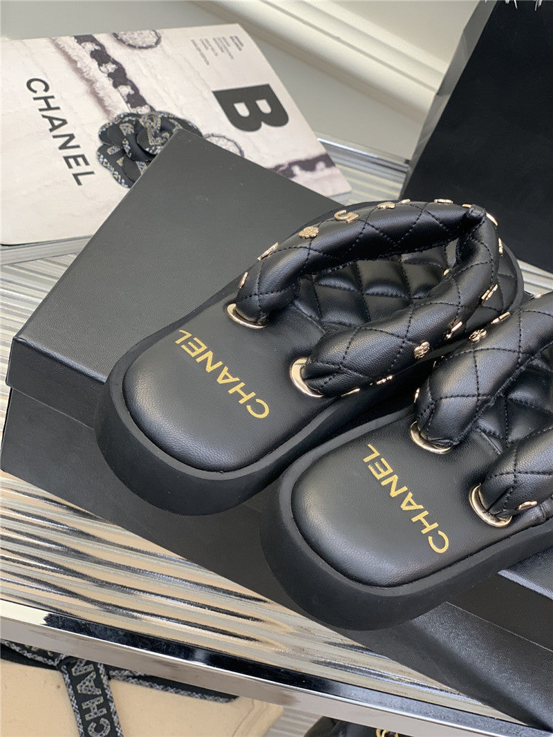 High Quality Luxury Chanel New Flip Flops – Style 40902 product detail