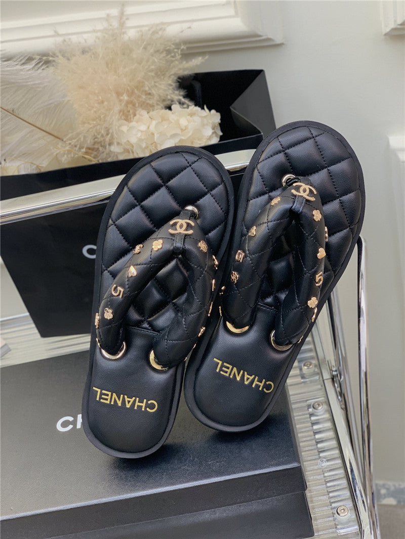 High Quality Luxury Chanel New Flip Flops – Style 40902 product detail