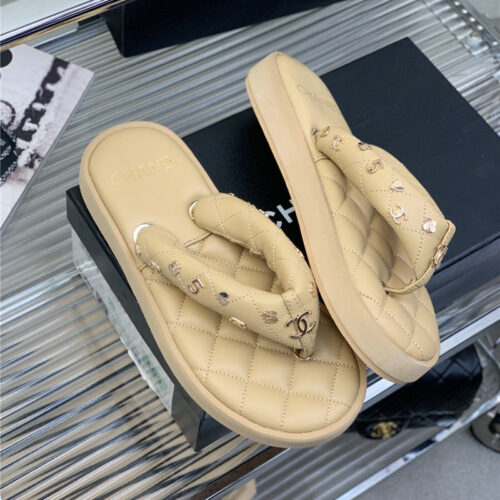 High Quality Luxury Chanel New Flip Flops – Style 85542 product detail