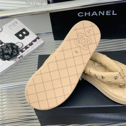 High Quality Luxury Chanel New Flip Flops – Style 85542 product detail