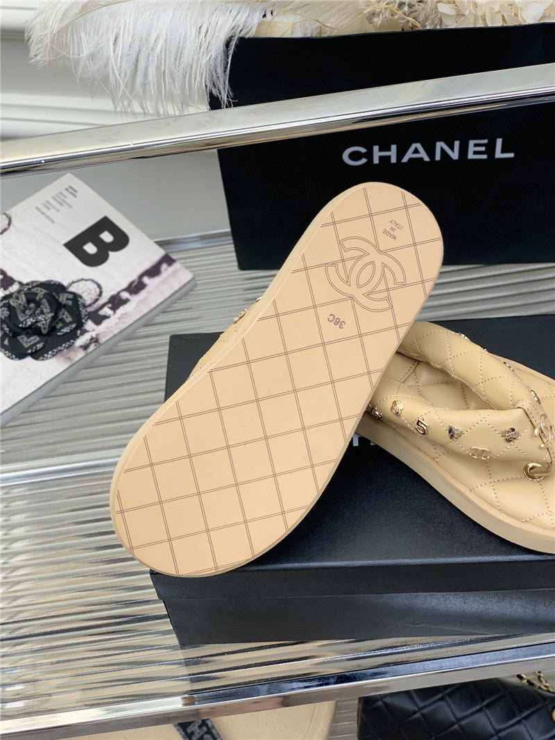 High Quality Luxury Chanel New Flip Flops – Style 85542 product detail