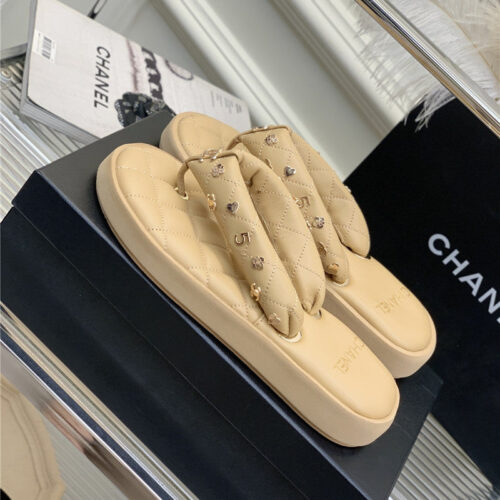 High Quality Luxury Chanel New Flip Flops – Style 85542 alternate view