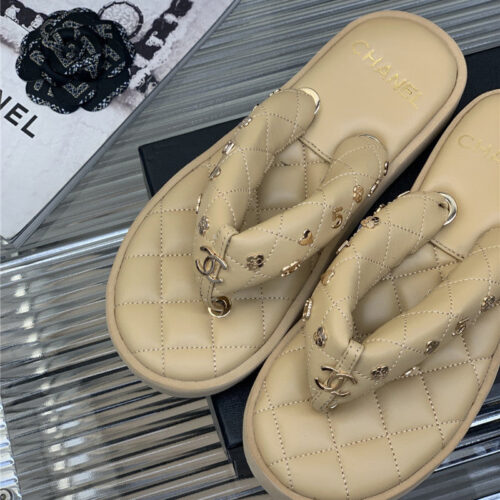 High Quality Luxury Chanel New Flip Flops – Style 85542 product detail