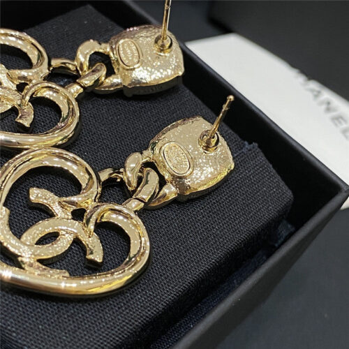 High Quality Luxury Chanel Double C Heart Shape Earrings product detail
