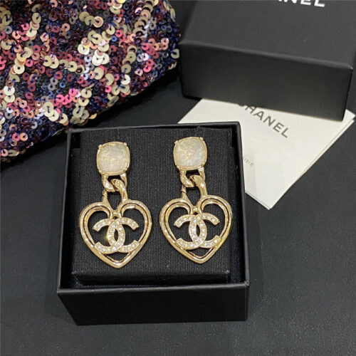 High Quality Luxury Chanel Double C Heart Shape Earrings