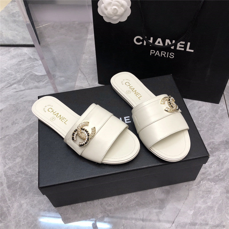 High Quality Luxury Chanel Double C Pearl Rhinestone Buckle Slippers
