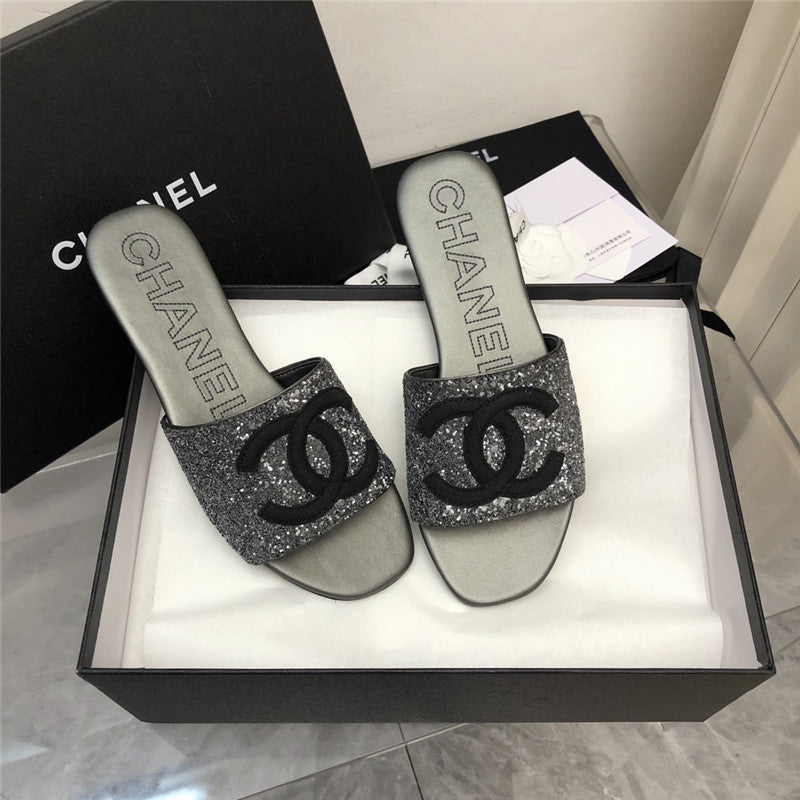High Quality Luxury Chanel Classic Holiday Style Slippers product detail