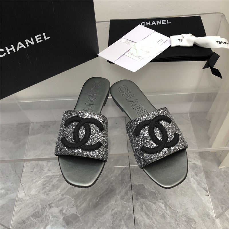High Quality Luxury Chanel Classic Holiday Style Slippers product detail