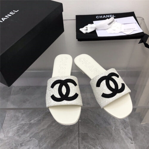 High Quality Luxury Chanel Classic Holiday Style Slippers – Style 49350 product detail