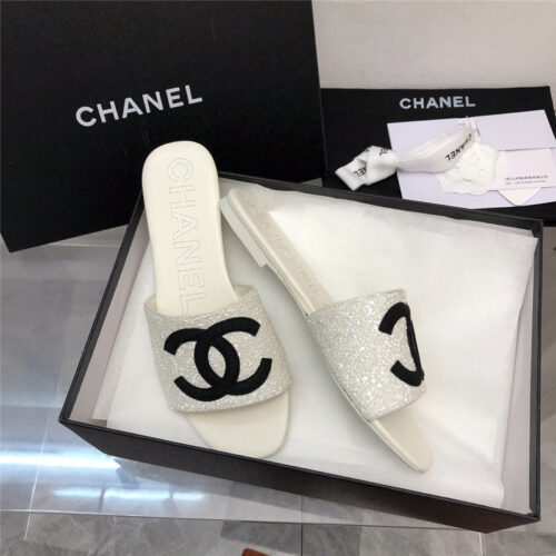 High Quality Luxury Chanel Classic Holiday Style Slippers – Style 49350 product detail