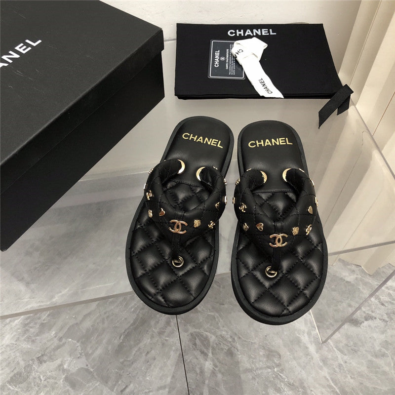 High Quality Luxury Chanel Explosion Iogo Slippers product detail