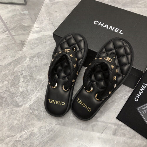 High Quality Luxury Chanel Explosion Iogo Slippers product detail