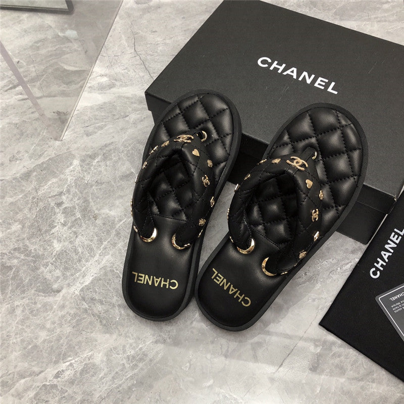 High Quality Luxury Chanel Explosion Iogo Slippers product detail