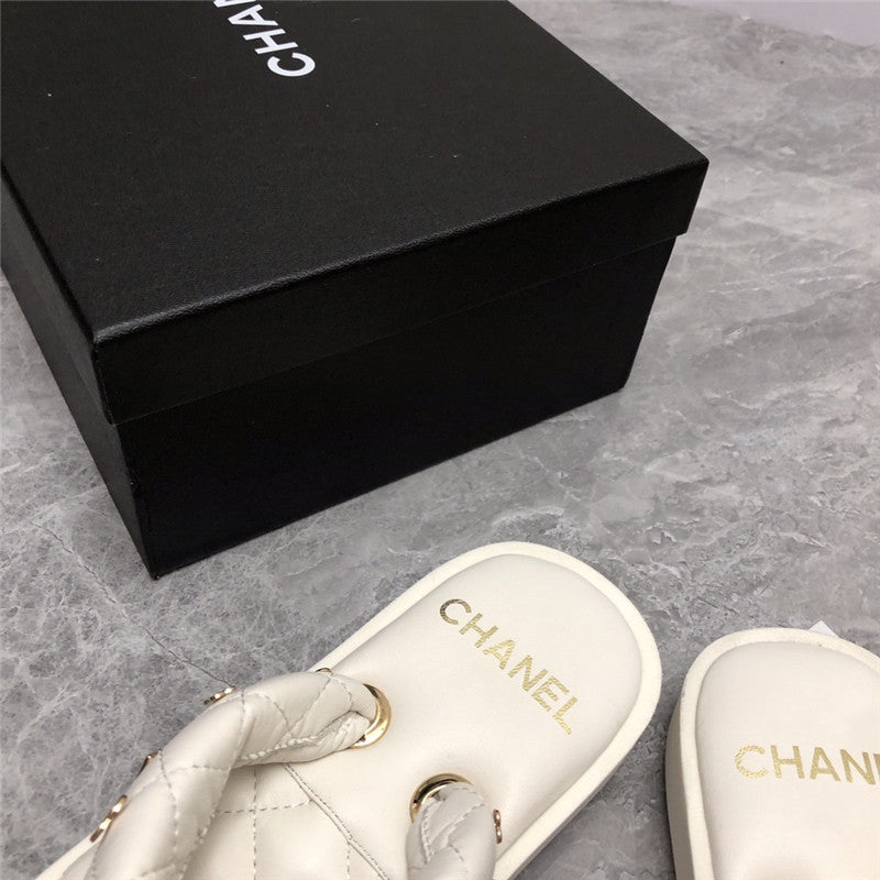 High Quality Luxury Chanel Explosion Iogo Slippers – Style 66534 product detail