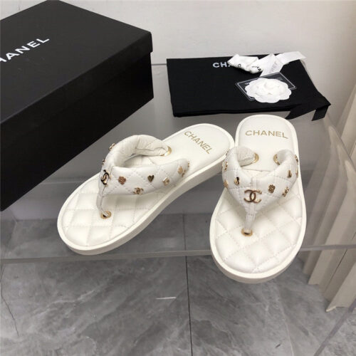 High Quality Luxury Chanel Explosion Iogo Slippers – Style 66534 product detail