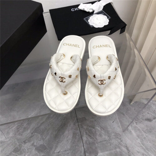 High Quality Luxury Chanel Explosion Iogo Slippers – Style 66534 product detail