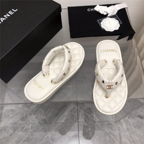 High Quality Luxury Chanel Explosion Iogo Slippers – Style 66534 alternate view