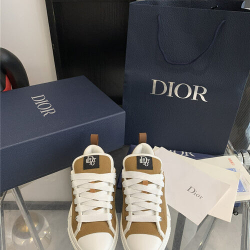 High Quality Luxury Dior Latest Electric Embroidered Lovers Bread Shoes product detail