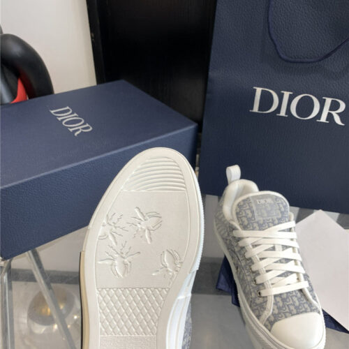 High Quality Luxury Dior Latest Electric Embroidered Lovers Bread Shoes – Style 55078 product detail