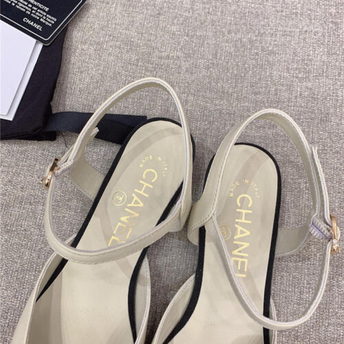 High Quality Luxury Chanel New Pointed Shoes product detail