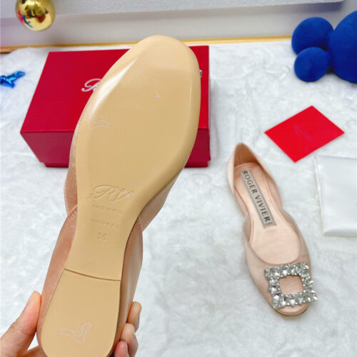 High Quality Luxury Roger Vivier New Rhinestone Hollow Ballet Shoes – Style 72628 alternate view