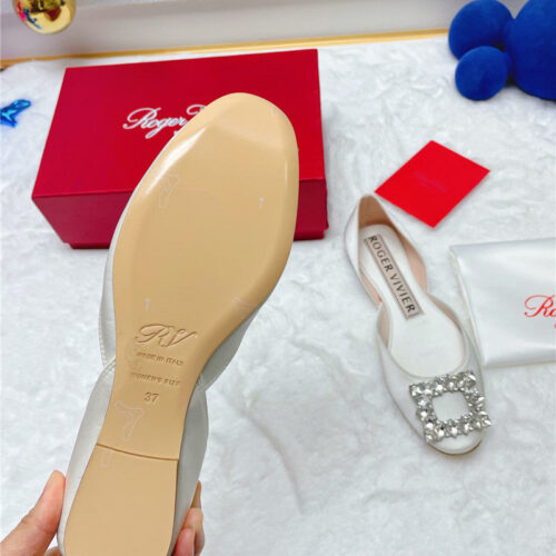 High Quality Luxury Roger Vivier New Rhinestone Hollow Ballet Shoes alternate view
