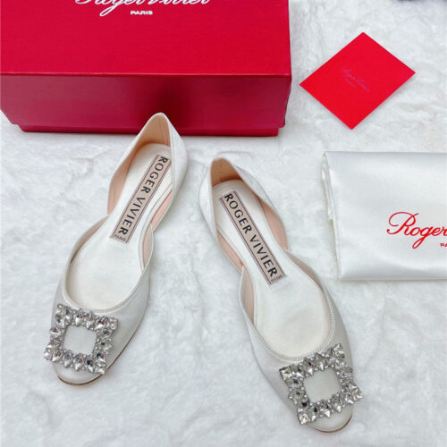 High Quality Luxury Roger Vivier New Rhinestone Hollow Ballet Shoes product detail