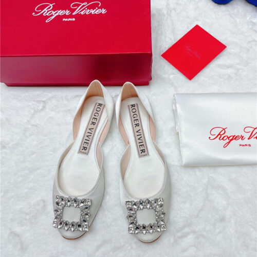 High Quality Luxury Roger Vivier New Rhinestone Hollow Ballet Shoes product detail
