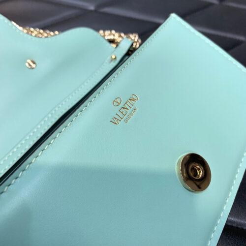 High Quality Luxury Valentino Garavani Mini Loco Bag – Style 03638 product detail