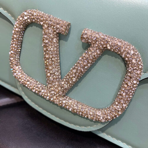 High Quality Luxury Valentino Garavani Mini Loco Bag – Style 03638 product detail