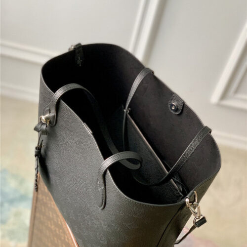 High Quality Luxury Louis Vuitton Blossom Large Mahina Bag product detail