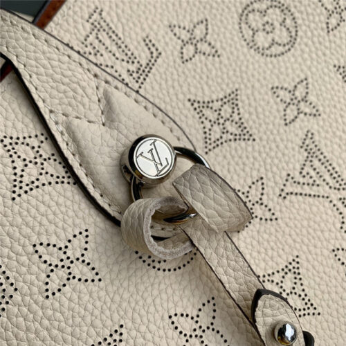 High Quality Luxury Louis Vuitton Blossom Small Mahina Bag product detail