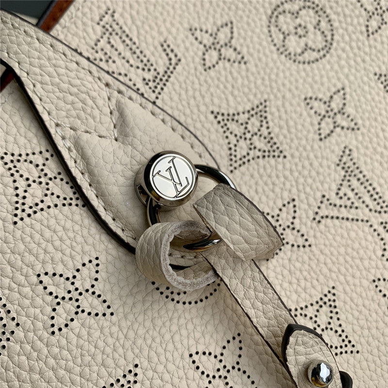 High Quality Luxury Louis Vuitton Blossom Small Mahina Bag product detail