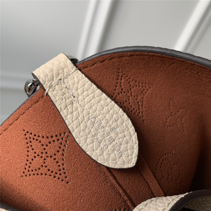 High Quality Luxury Louis Vuitton Blossom Small Mahina Bag product detail