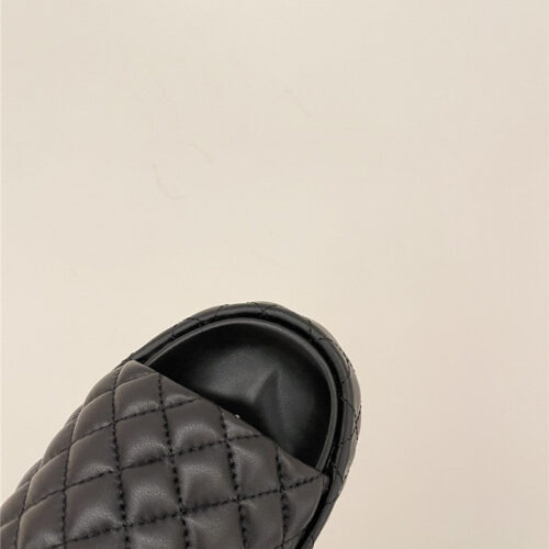 High Quality Luxury Bottega Veneta New Thick Bottom Bread Mop product detail