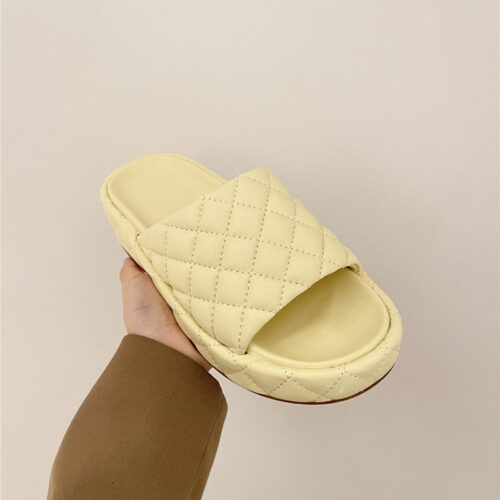 High Quality Luxury Bottega Veneta New Thick Bottom Bread Mop – Style 07686 alternate view