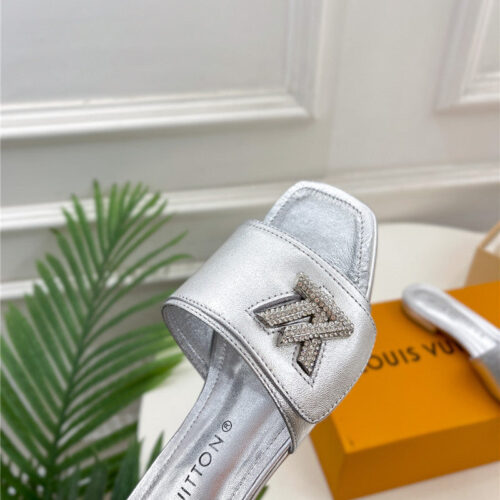 High Quality Luxury Louis Vuitton Latest Square Toe Slippers – Style 38723 product detail