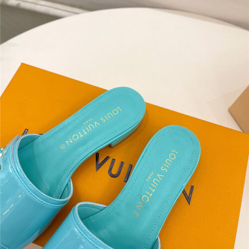 High Quality Luxury Louis Vuitton Latest Square Toe Slippers product detail