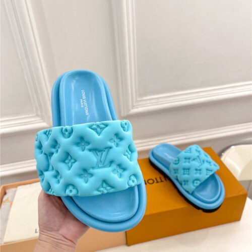 High Quality Luxury Louis Vuitton Latest Embossed Slippers alternate view