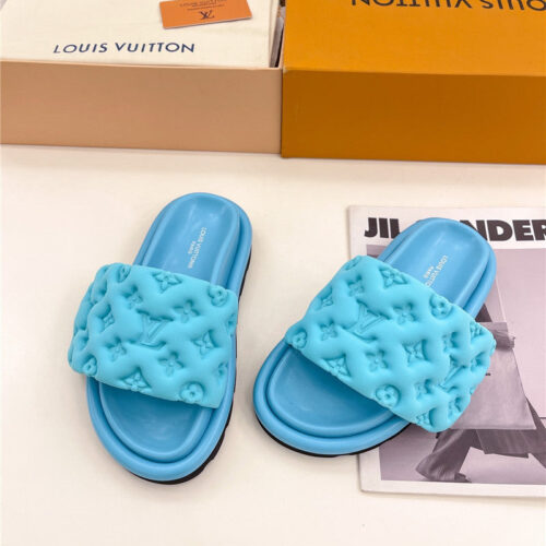 High Quality Luxury Louis Vuitton Latest Embossed Slippers product detail