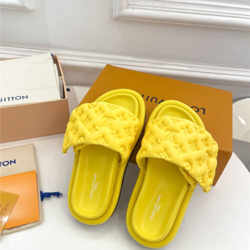 High Quality Luxury Louis Vuitton Latest Embossed Slippers – Style 24611 product detail